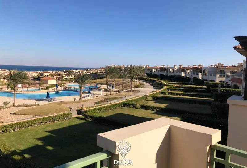 3-bedroom chalet 130 m² for sale in La Vista 6
