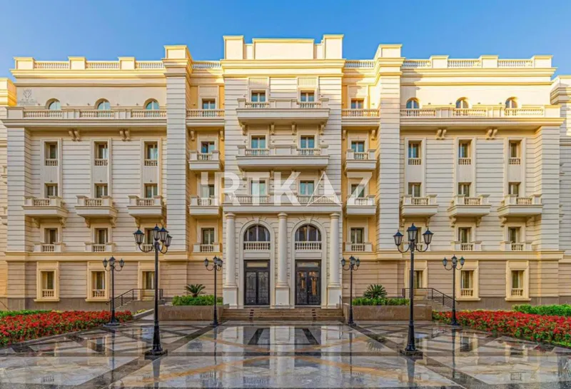 3-bedroom apartment 185 m² for sale in New Garden City