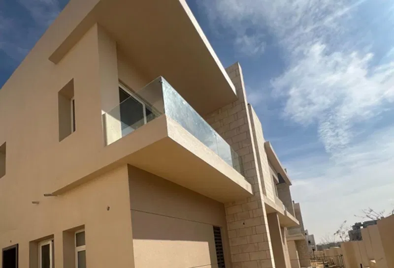 4-bedroom townhouse 258 m² for sale in Tawny Hyde Park