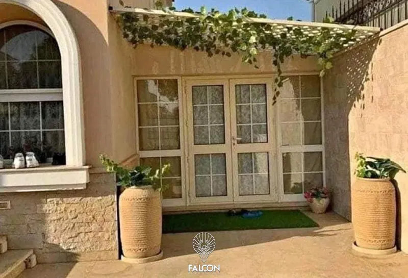 4-bedroom villa 239 m² for sale in Sarai, S2