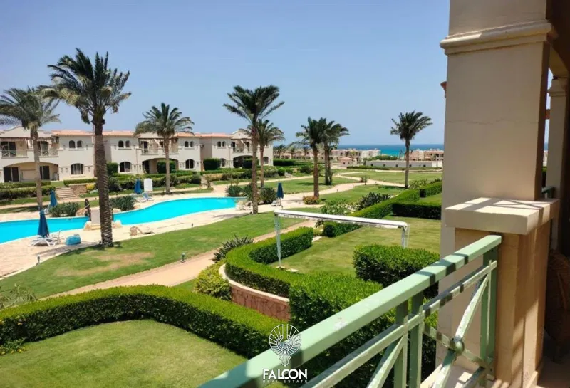 3-bedroom chalet 150 m² for sale in La Vista 6