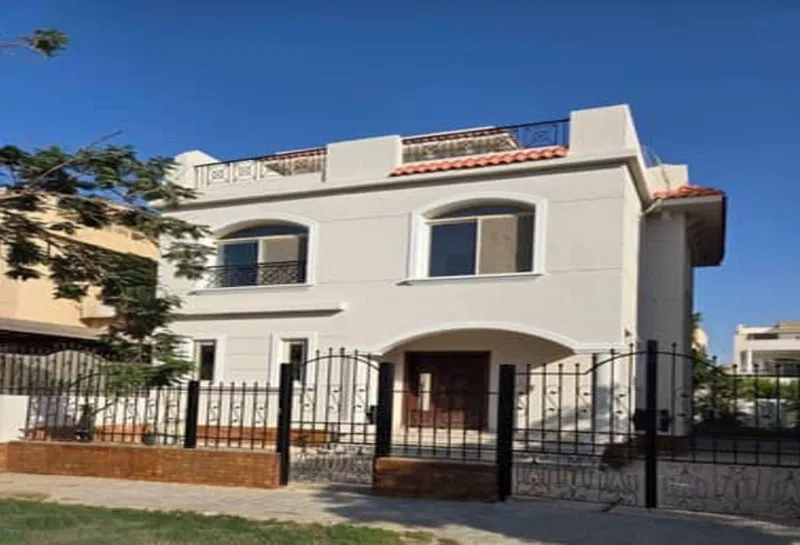 4-bedroom villa 252 m² for sale in Lake Dream