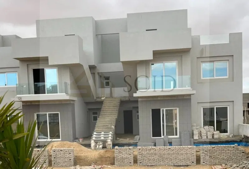 3-bedroom penthouse 220 m² for sale in V levels