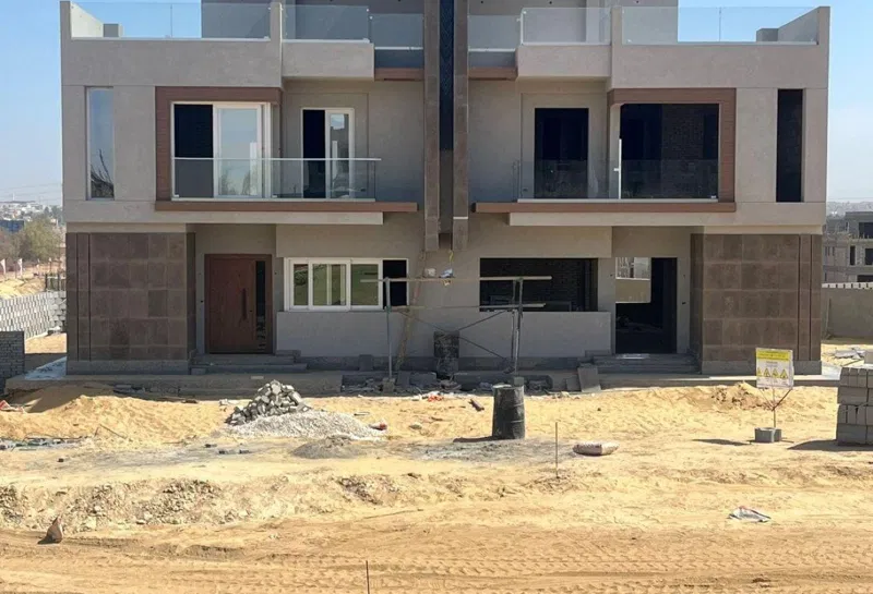 4-bedroom villa 255 m² for sale in Sodic West