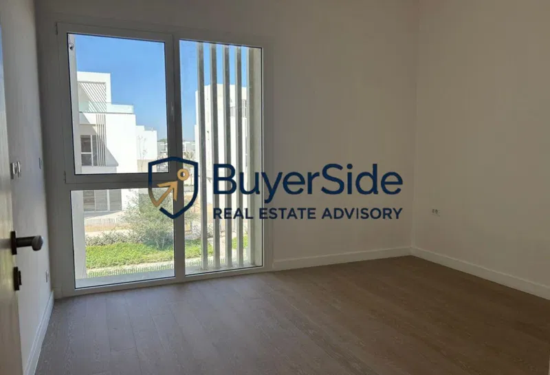 3-bedroom apartment 153 m² for sale in O West