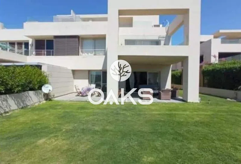 3-bedroom chalet 164 m² for sale in Hacienda Waters