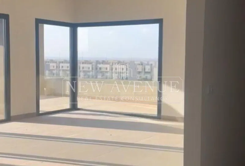 3-bedroom apartment 215 m² for sale in Al Burouj Compound