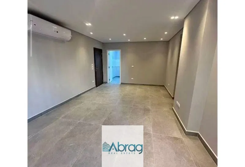 شقة 3 غرف 167 م² للبيع في فيلدج ويست، Village West