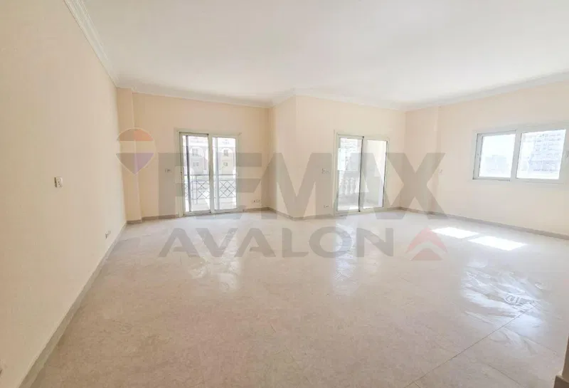 3-bedroom apartment 202 m² for sale in Sawary , Sawary