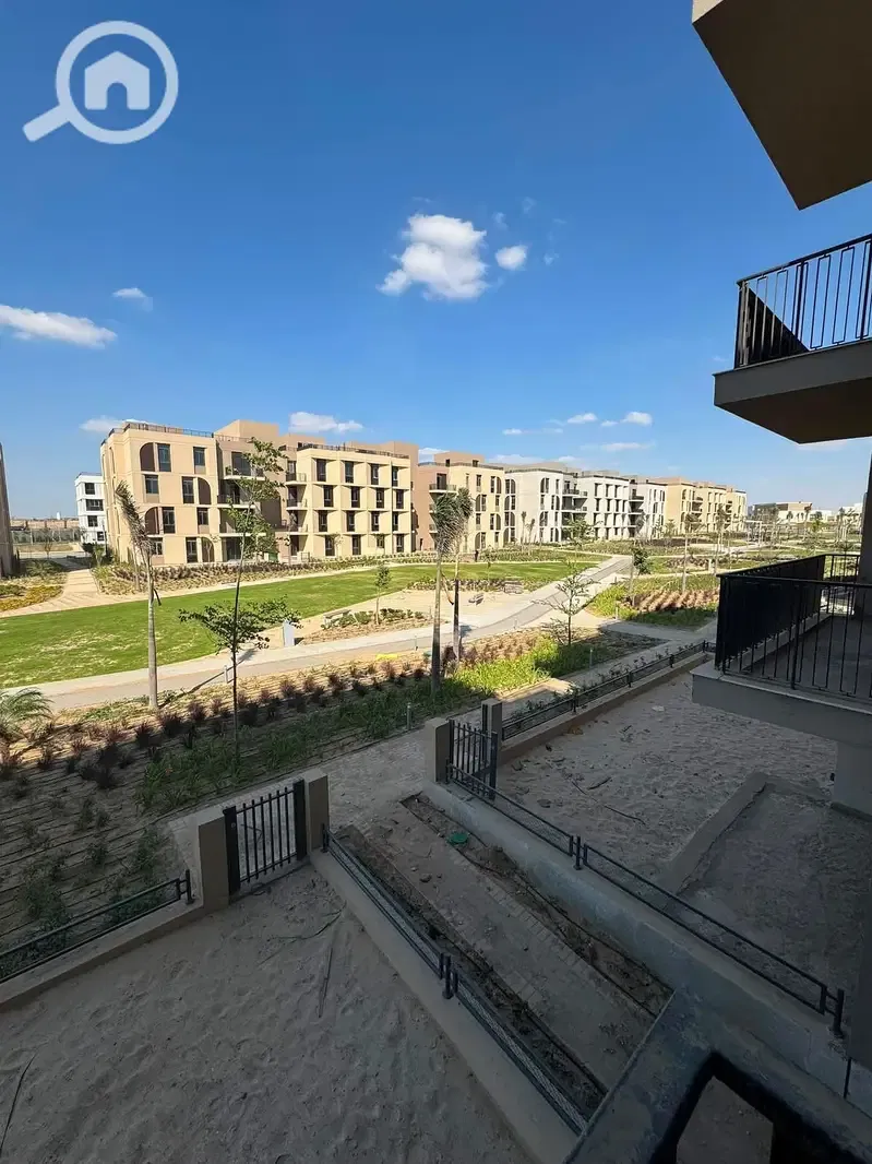 Apartment 108m with Garden Ready To Move in VYE