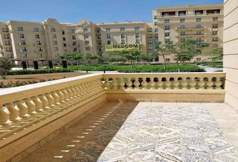 3-bedroom apartment 244 m² for sale in New Garden City