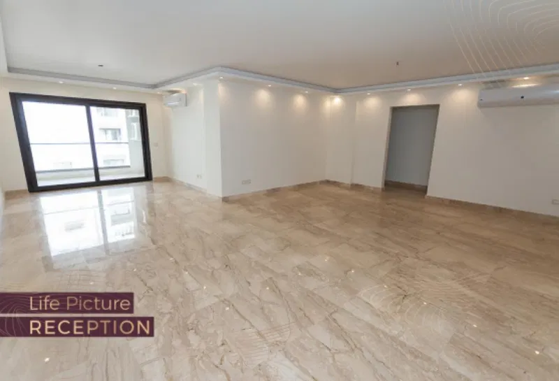 3-bedroom apartment 151 m² for sale in Maadi View