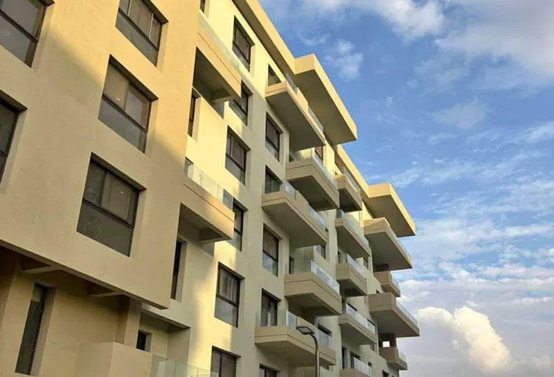 2-bedroom apartment 134 m² for sale in Al Burouj Compound
