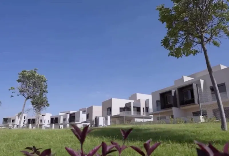 4-bedroom townhouse 300 m² for sale in Al Karma Gates
