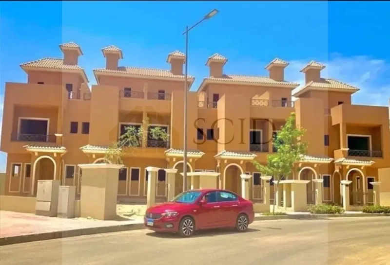 توين هاوس 3 غرف 185 م² للبيع في Mountain View Chill Out Park