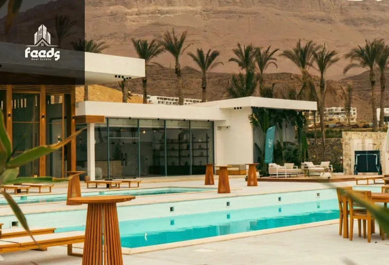 1-bedroom chalet 100 m² for sale in The Groove