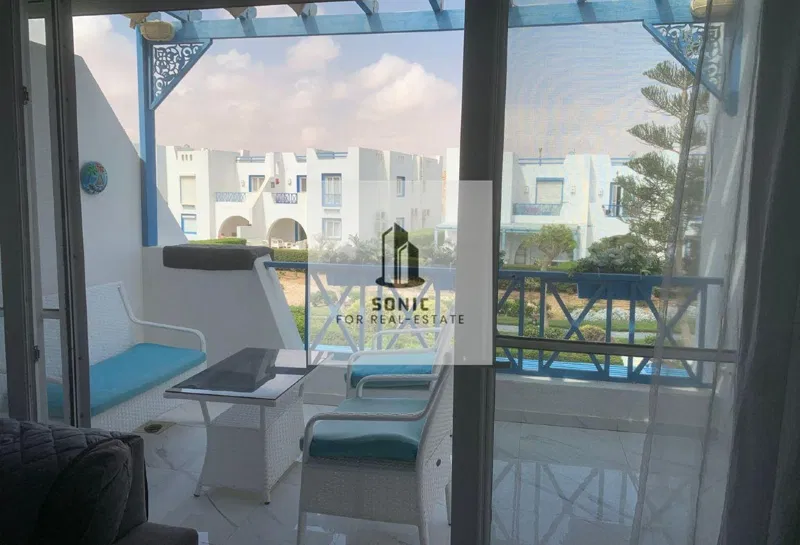 3-bedroom twin house 150 m² for sale in Mountain View