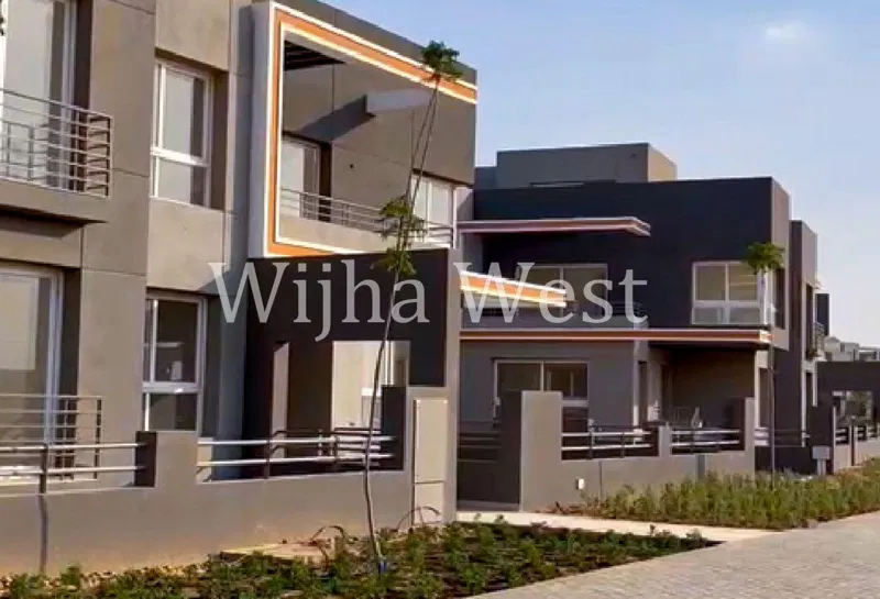 3-bedroom townhouse 200 m² for sale in Kayan