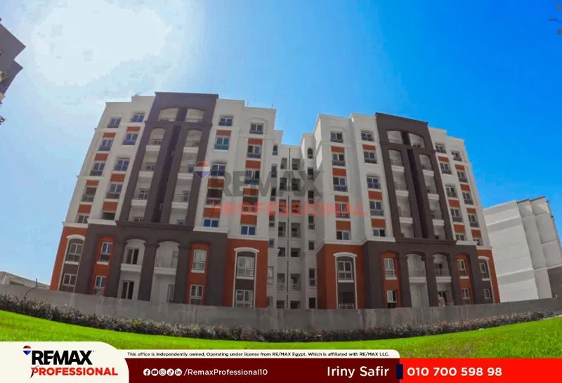 3-bedroom apartment 215 m² for sale in Alex West