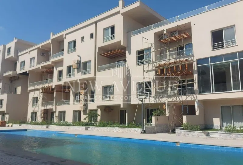3-bedroom chalet 192 m² for sale in Direction White