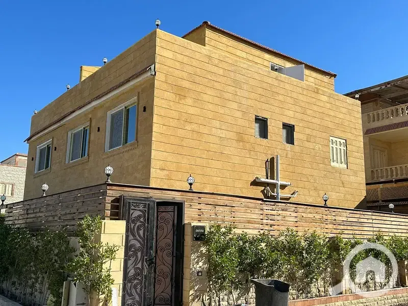 3-story villa with a great view for sale in the North Coast with payment facilities!