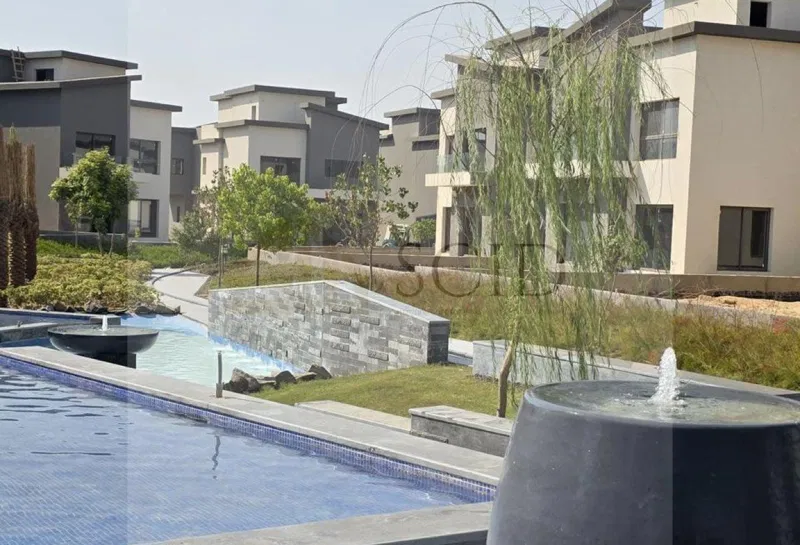 3-bedroom townhouse 185 m² for sale in Creek Town
