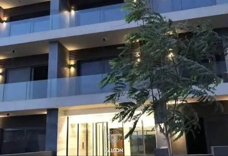 3-bedroom apartment 175 m² for sale in El Patio 7