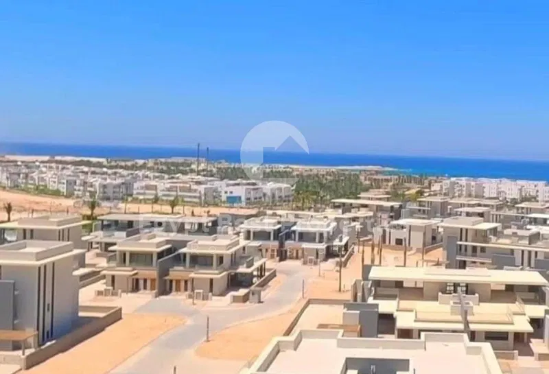 2-bedroom chalet 110 m² for sale in Almaza Bay