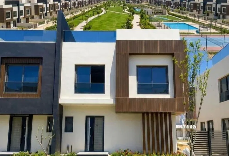 4-bedroom villa 210 m² for sale in Sun Capital