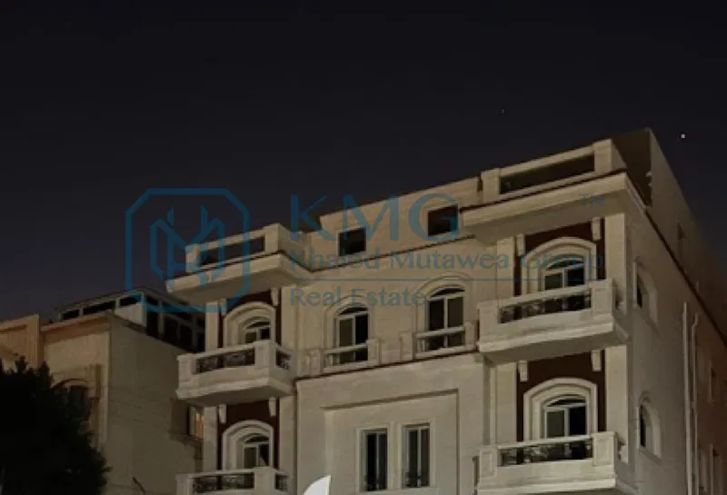 شقة 4 غرف 270 م² للبيع في West Golf Extension