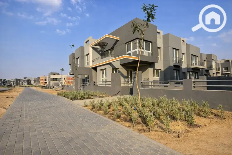 Ready-to-Move 105 SQM Resale Apartment with Roof & Open North-Facing View | Apartment for Sale by Owner in Kayan | Small Remaining Balance