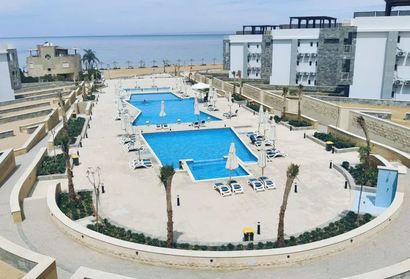 شاليه غرفتين 100 م² للبيع في Mena Oasis