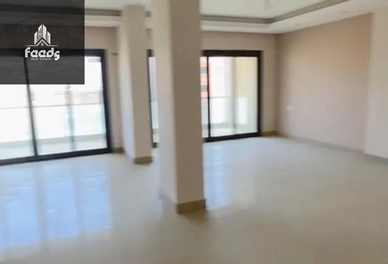 شقة 3 غرف 180 م² للبيع في The Address East