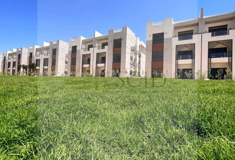3-bedroom townhouse 165 m² for sale in June