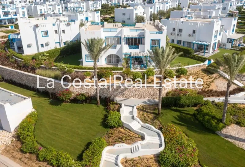 3-bedroom townhouse 170 m² for sale in Mountain View