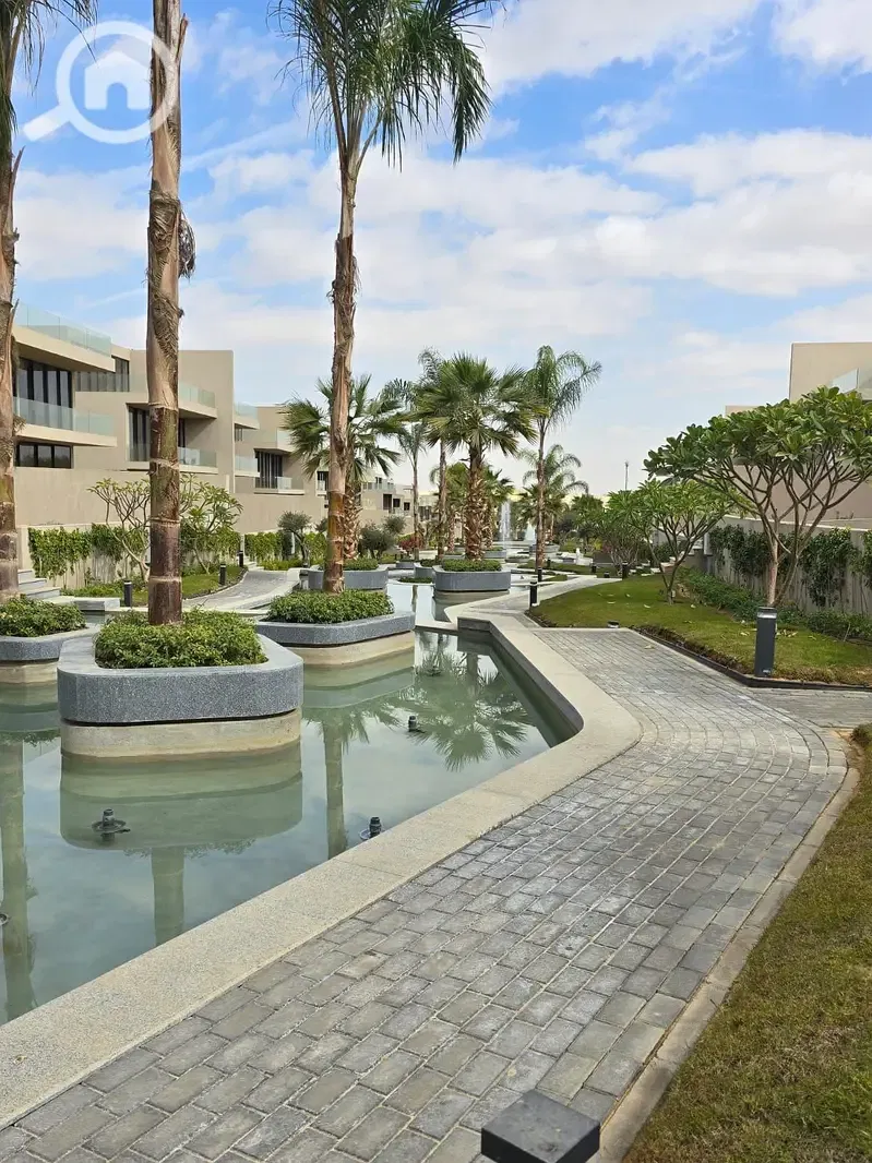 Ready to Move 530m Twin House With Private Pool for Sale in Lake View Boutique New Cairo