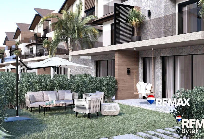 3-bedroom duplex 208 m² for sale in Lavaya