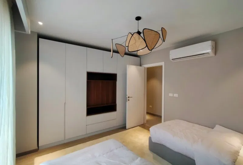 3-bedroom apartment 175 m² for sale in Village West