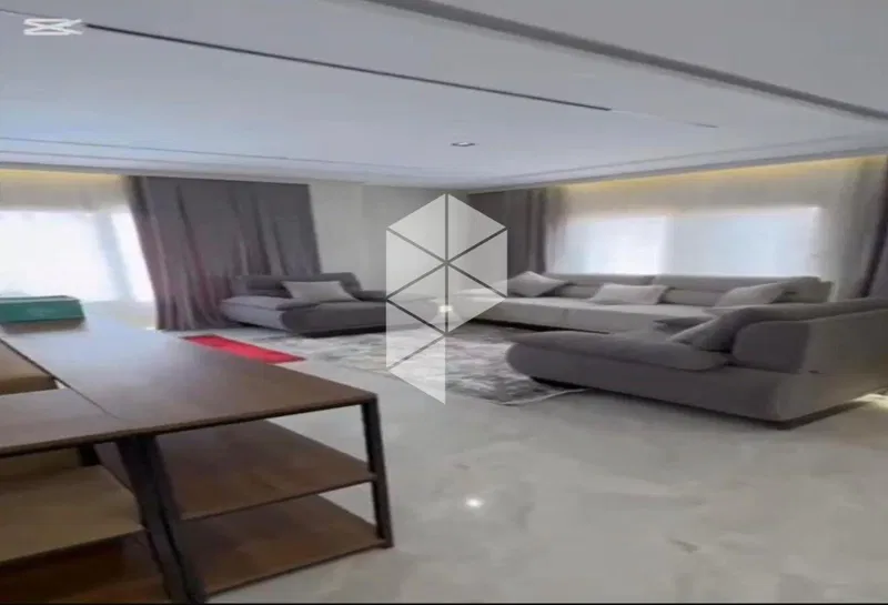 3-bedroom apartment 168 m² for sale in South Teseen St.