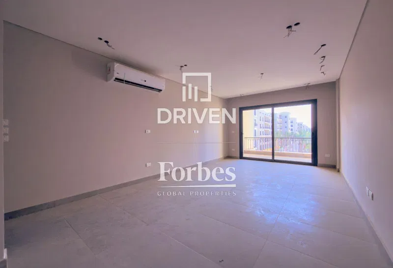 شقة 3 غرف 163 م² للبيع في فيلدج ويست، Village West