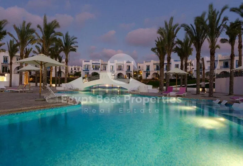 شاليه 3 غرف 110 م² للبيع في Skala Mountain View Ras El Hikma