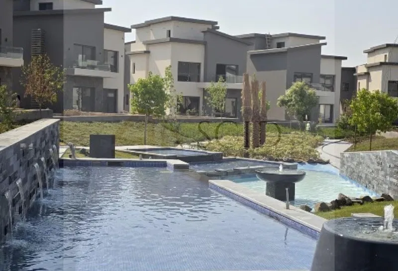 3-bedroom townhouse 185 m² for sale in Creek Town