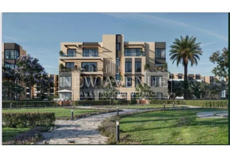 3-bedroom apartment 145 m² for sale in Garden Lakes