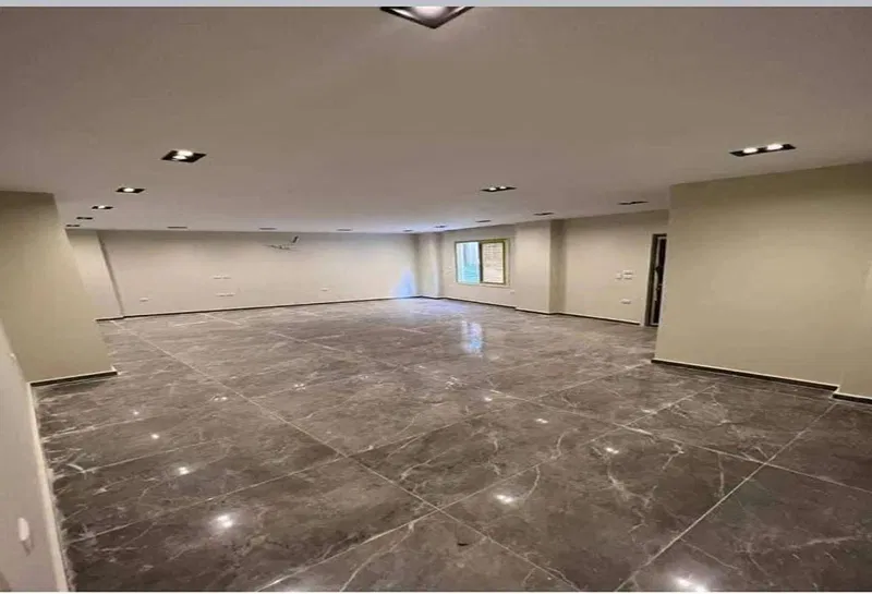 3-bedroom apartment 173 m² for sale in Isola Centra