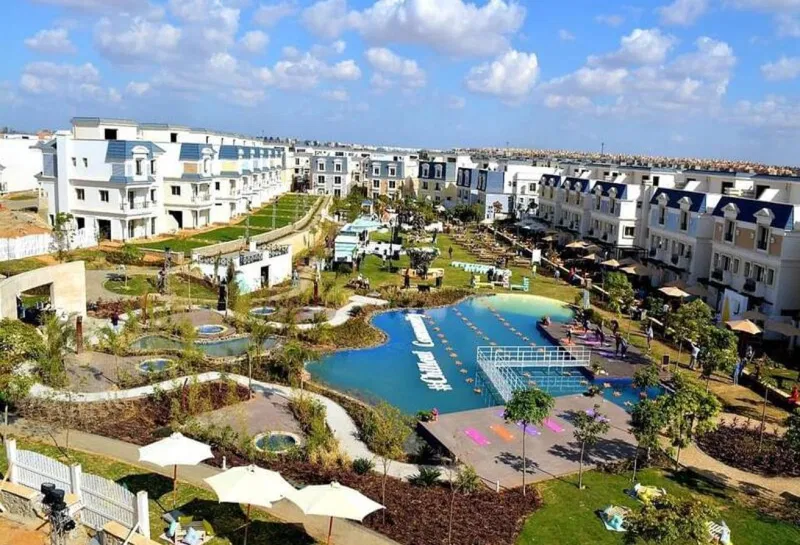تاون هاوس 4 غرف 205 م² للبيع في Mountain View Chill Out Park