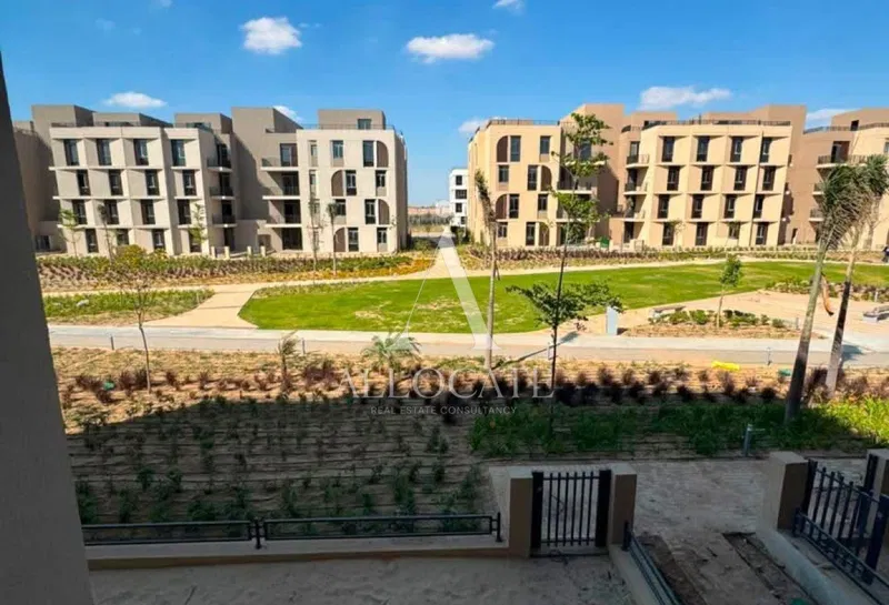 3-bedroom apartment 143 m² for sale in VYE SODIC