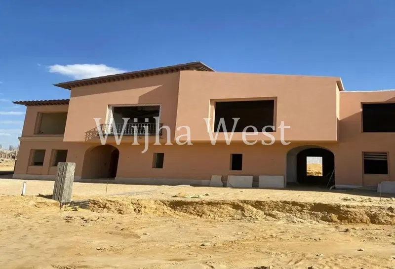 4-bedroom townhouse 220 m² for sale in Village West