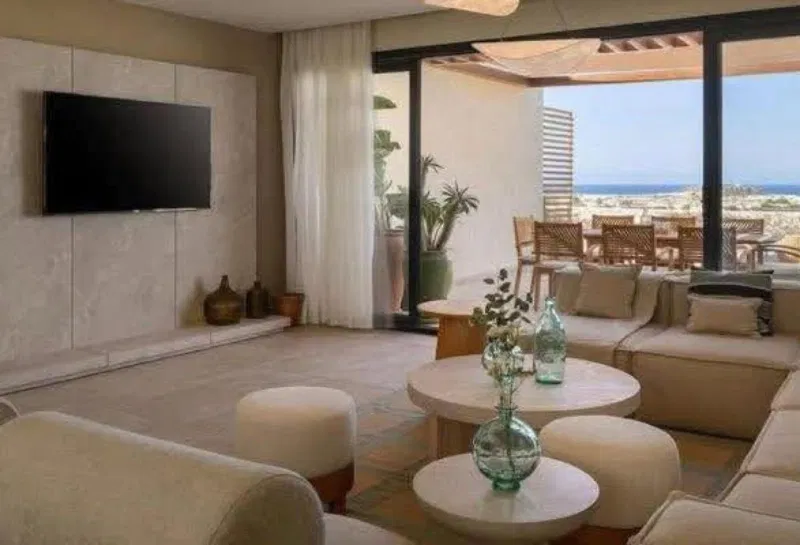 3-bedroom chalet 270 m² for sale in Silver Sands