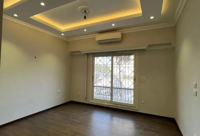 3-bedroom apartment 169 m² for sale in Village West
