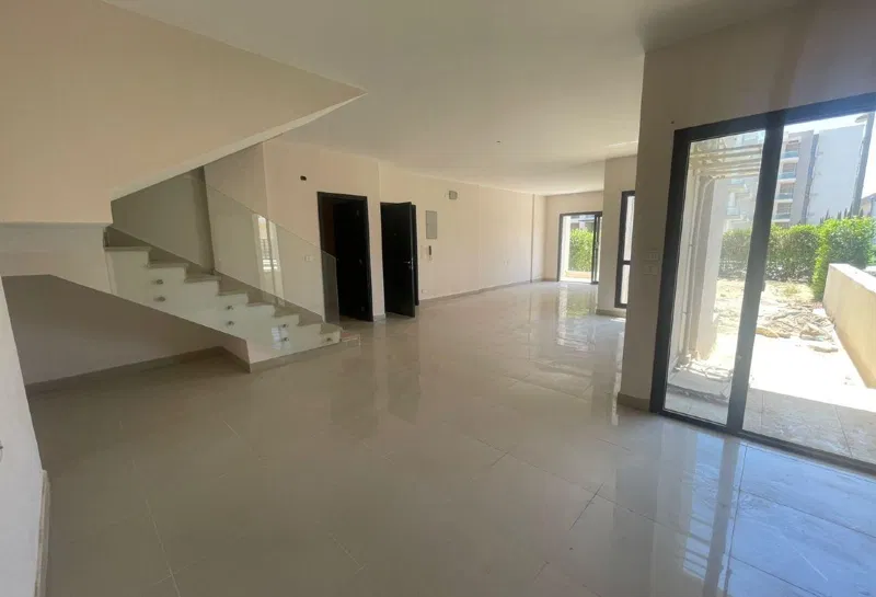 دوبلكس 3 غرف 210 م² للبيع في The Address East